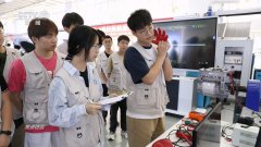 一曲是让教员比力头疼 